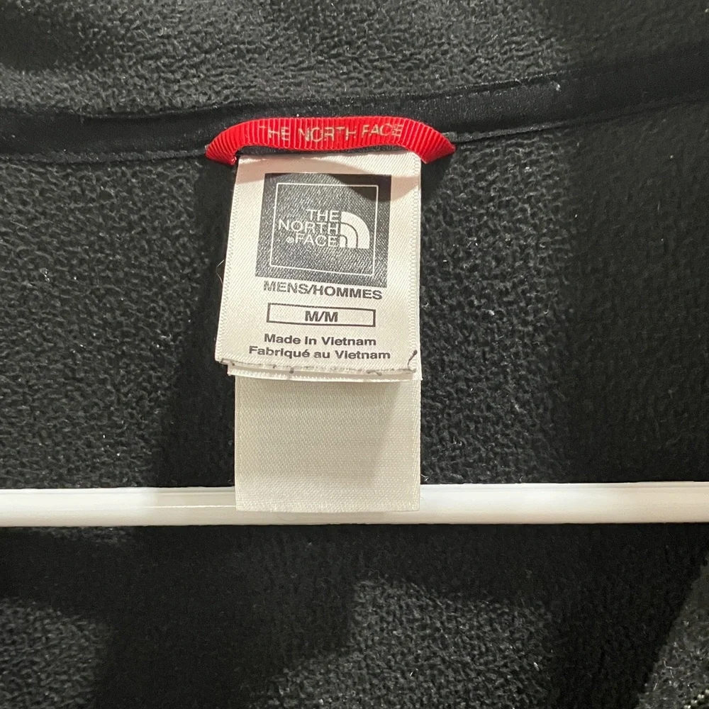 The North Face Men's Black Polyester 1/4 Quarter Zip Jacket Fleece